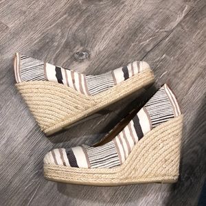 Nine West Patterned Espadrille Wedge